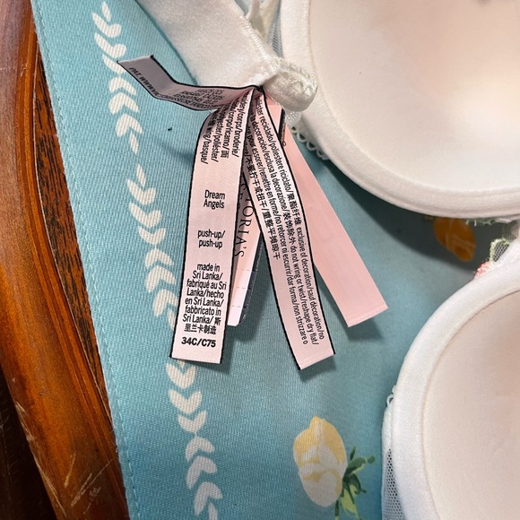 Victoria’s Secret Dream Angels Push-up Bra - Picture 8 of 9